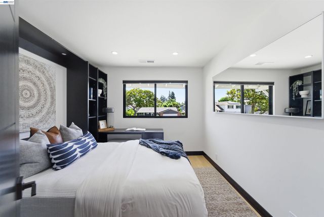884 S Mary, Sunnyvale, CA 94087