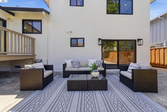 884 S Mary, Sunnyvale, CA 94087
