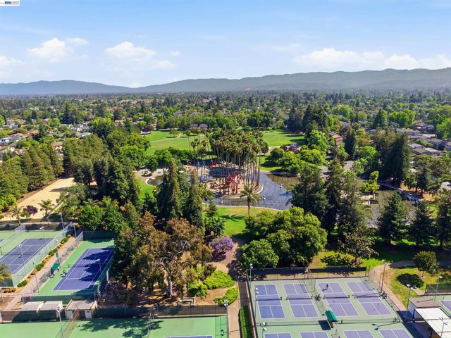 884 S Mary, Sunnyvale, CA 94087