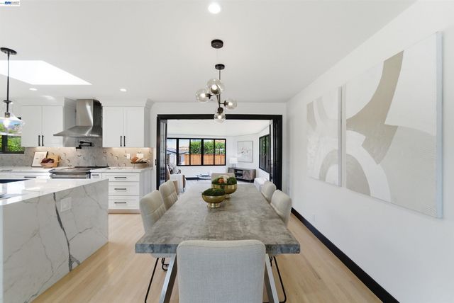 884 S Mary, Sunnyvale, CA 94087