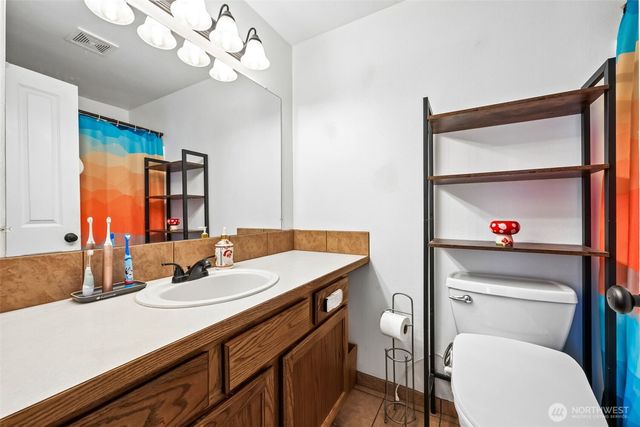 405 E Bellevue Avenue, Shelton, WA 98584