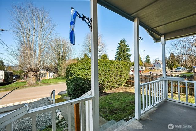 405 E Bellevue Avenue, Shelton, WA 98584