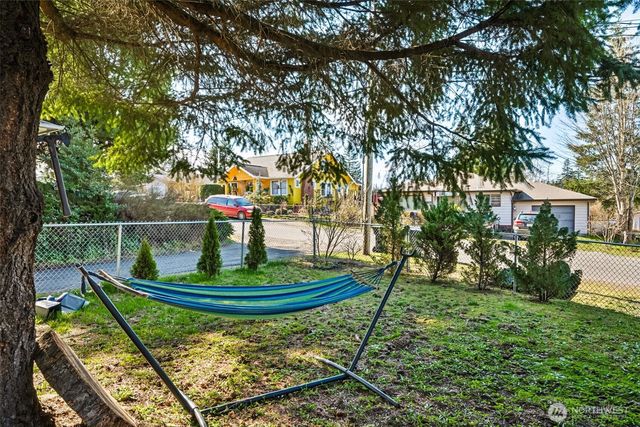 405 E Bellevue Avenue, Shelton, WA 98584