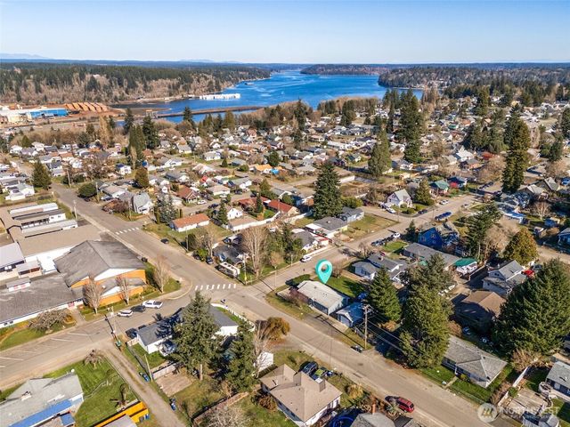 405 E Bellevue Avenue, Shelton, WA 98584