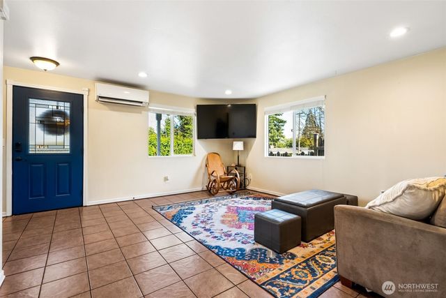 405 E Bellevue Avenue, Shelton, WA 98584