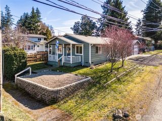 405 E Bellevue Avenue, Shelton, WA 98584
