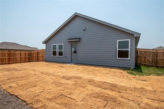 2302 Medusa Dr, Portland, TX 78374