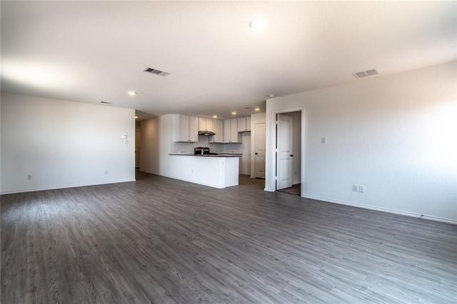 2302 Medusa Dr, Portland, TX 78374