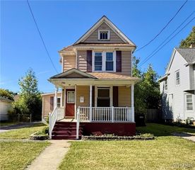 2946 Mckoon Avenue, Niagara Falls, NY 14305