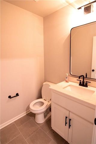 3919 Valley Forge Drive, Blue Springs, MO 64014