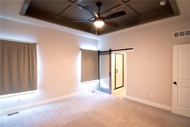3919 Valley Forge Drive, Blue Springs, MO 64014