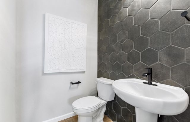 18 Calle Calido, Santa Fe, NM 87508