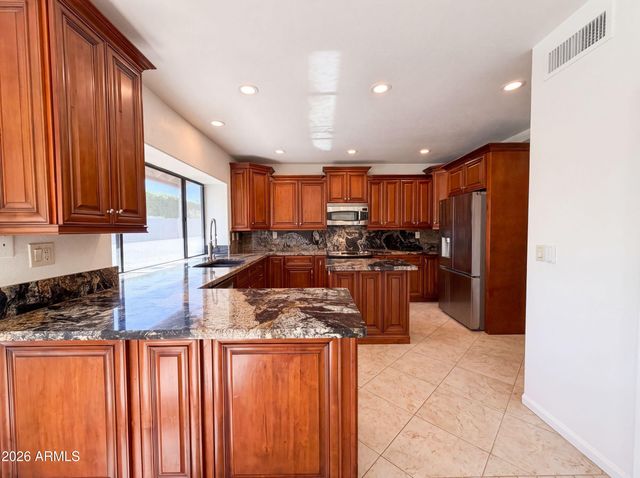13816 N 50TH Street, Scottsdale, AZ 85254