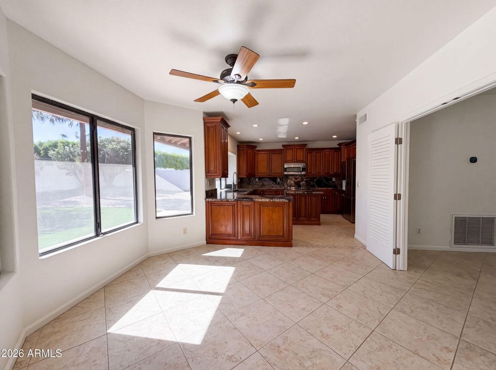13816 N 50TH Street, Scottsdale, AZ 85254 — photo 2