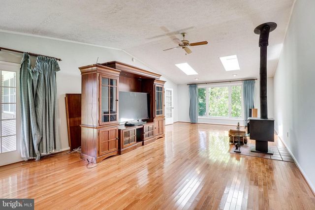 10507 CAVALCADE ST, Great Falls, VA 22066