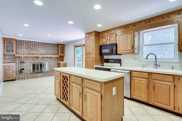 10507 CAVALCADE ST, Great Falls, VA 22066