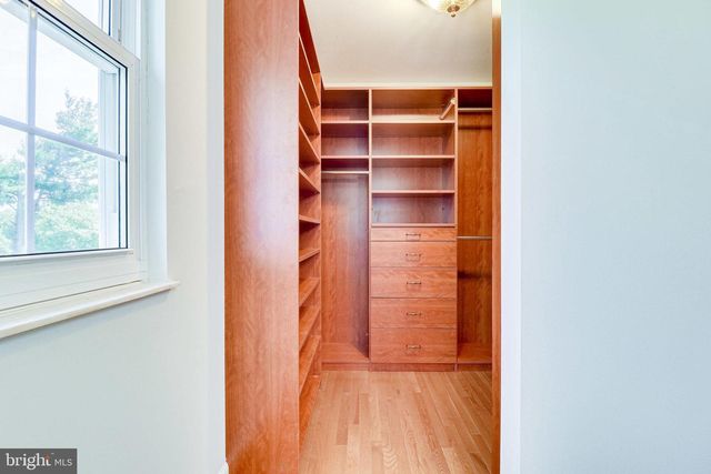 10507 CAVALCADE ST, Great Falls, VA 22066