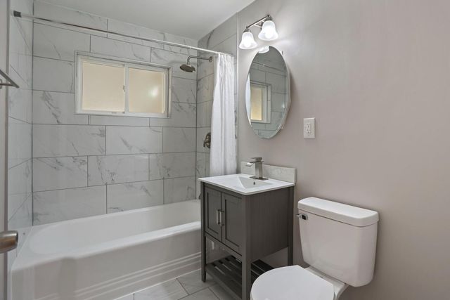 2966 W Euclid Ave, Stockton, CA 95204