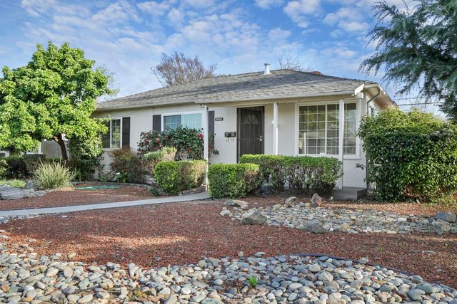 2966 W Euclid Ave, Stockton, CA 95204