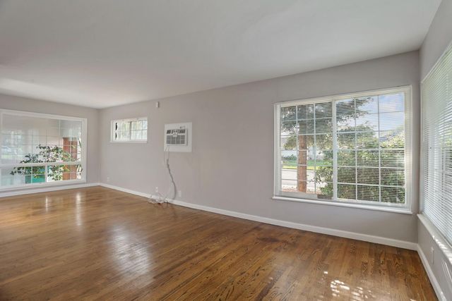 2966 W Euclid Ave, Stockton, CA 95204