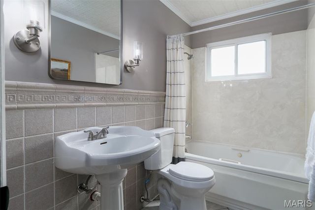 1920 David Drive, Florissant, MO 63031