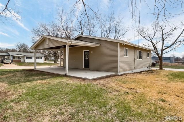 1920 David Drive, Florissant, MO 63031