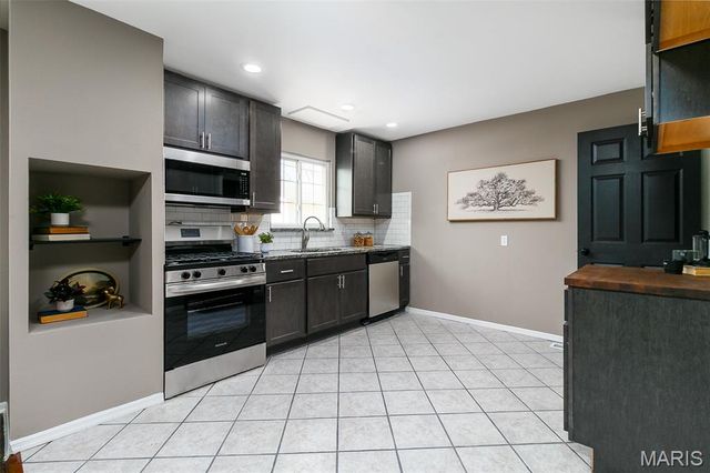 1920 David Drive, Florissant, MO 63031