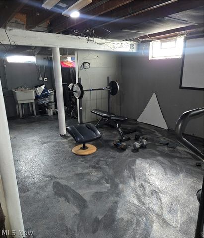 21670 Crystal Avenue, Euclid, OH 44123