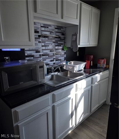 21670 Crystal Avenue, Euclid, OH 44123