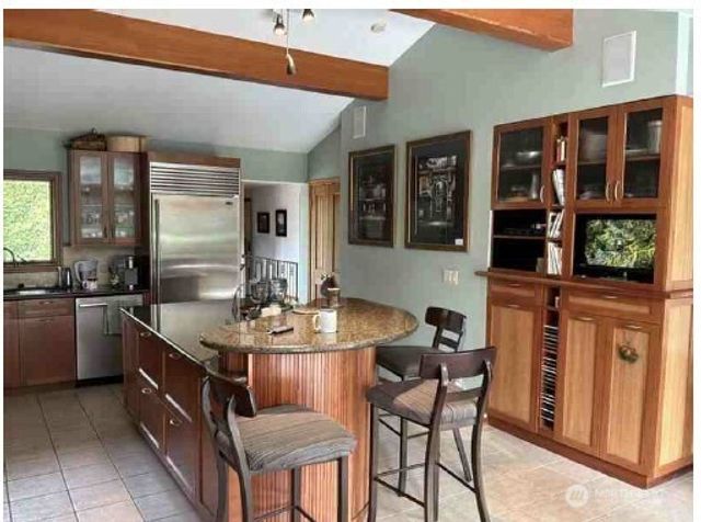 16518 NE 2nd Place, Bellevue, WA 98008
