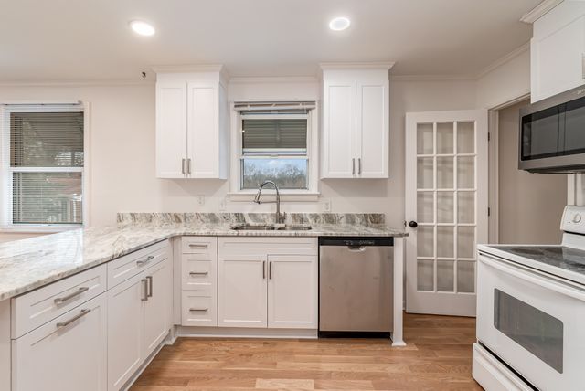 2702 Nodyne Dr, Nashville, TN 37214