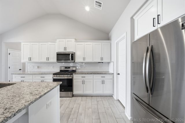 12014 E 108th Street N, Owasso, OK 74055