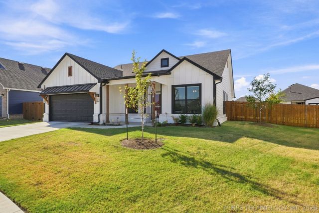 12014 E 108th Street N, Owasso, OK 74055