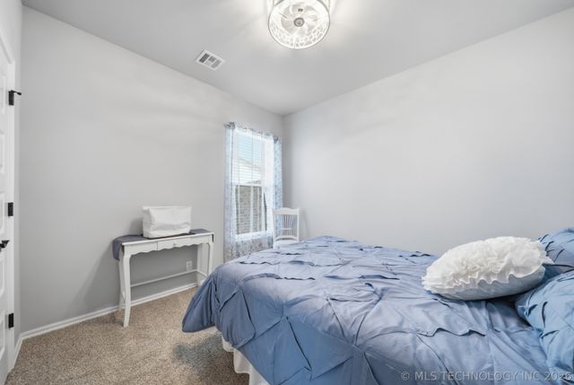 12014 E 108th Street N, Owasso, OK 74055