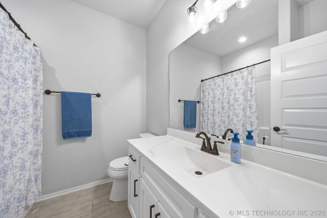 12014 E 108th Street N, Owasso, OK 74055