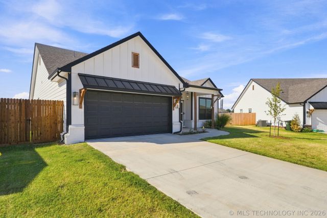 12014 E 108th Street N, Owasso, OK 74055