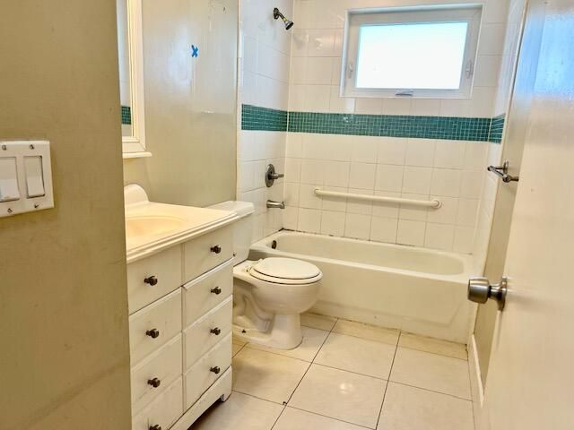 1912 NW 38th Street, Oakland Park, FL 33309