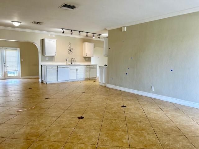 1912 NW 38th Street, Oakland Park, FL 33309