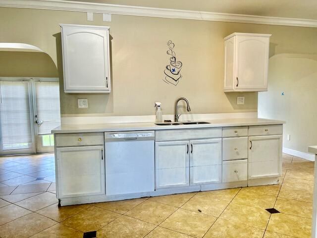 1912 NW 38th Street, Oakland Park, FL 33309