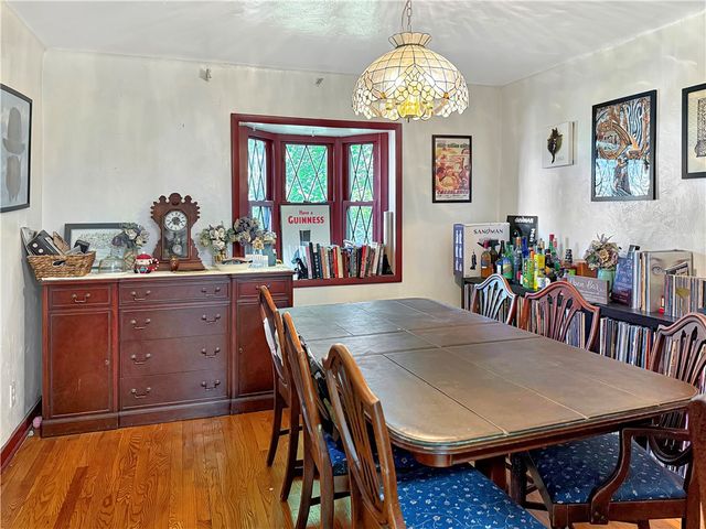 915 Liberty St, Mckees Rocks, PA 15136