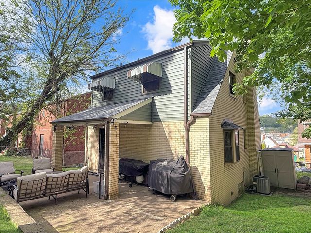 915 Liberty St, Mckees Rocks, PA 15136