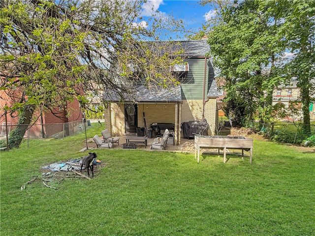 915 Liberty St, Mckees Rocks, PA 15136