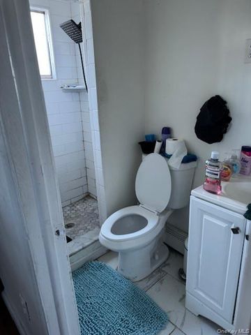 223 Park Avenue, Huntington, NY 11743