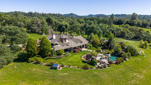 1992 Rabbit Ridge Rd, Somerset, CA 95684