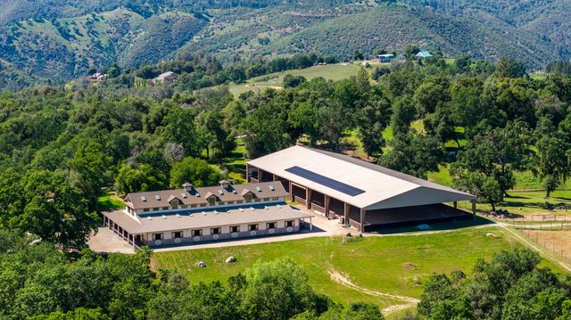1992 Rabbit Ridge Rd, Somerset, CA 95684