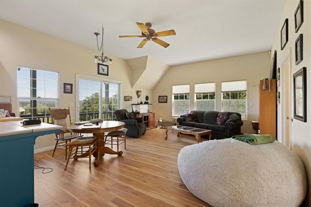 1992 Rabbit Ridge Rd, Somerset, CA 95684
