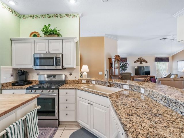 17651 SE 90TH CLEMSON CIRCLE, The Villages, FL 32162