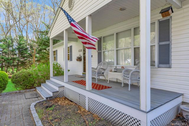 10 Black Pine Street, Center Moriches, NY 11934