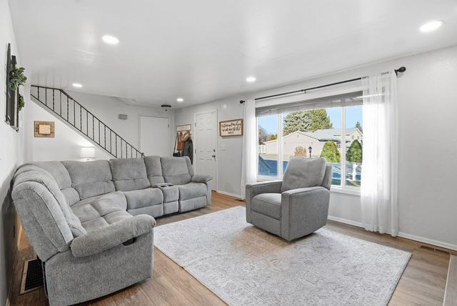 1625 N Walnut Rd, Spokane Valley, WA 99206