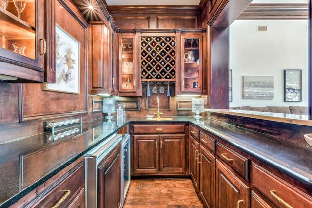 5230 Westgrove Drive, Dallas, TX 75248